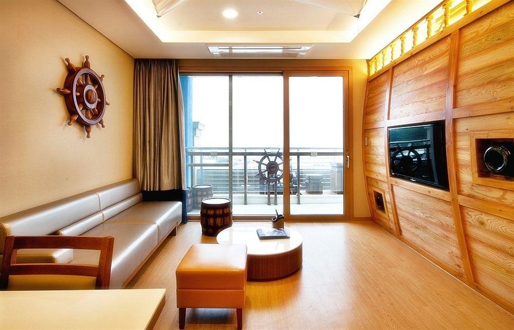 Sono Calm Geoje Hotel Екстериор снимка