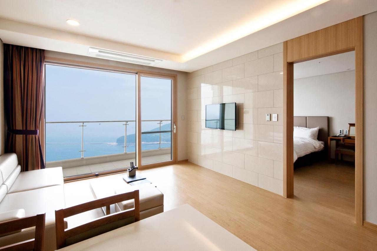 Sono Calm Geoje Hotel Екстериор снимка
